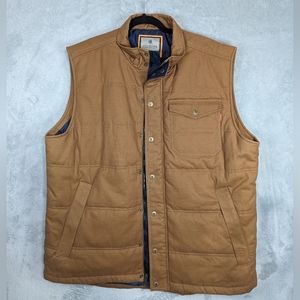 Legendary Whitetail, quilted canvas vest, great condition, XLT